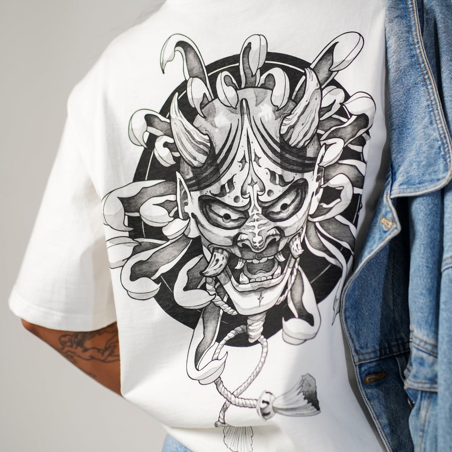 Hannya - Heavy Premium T-Shirt
